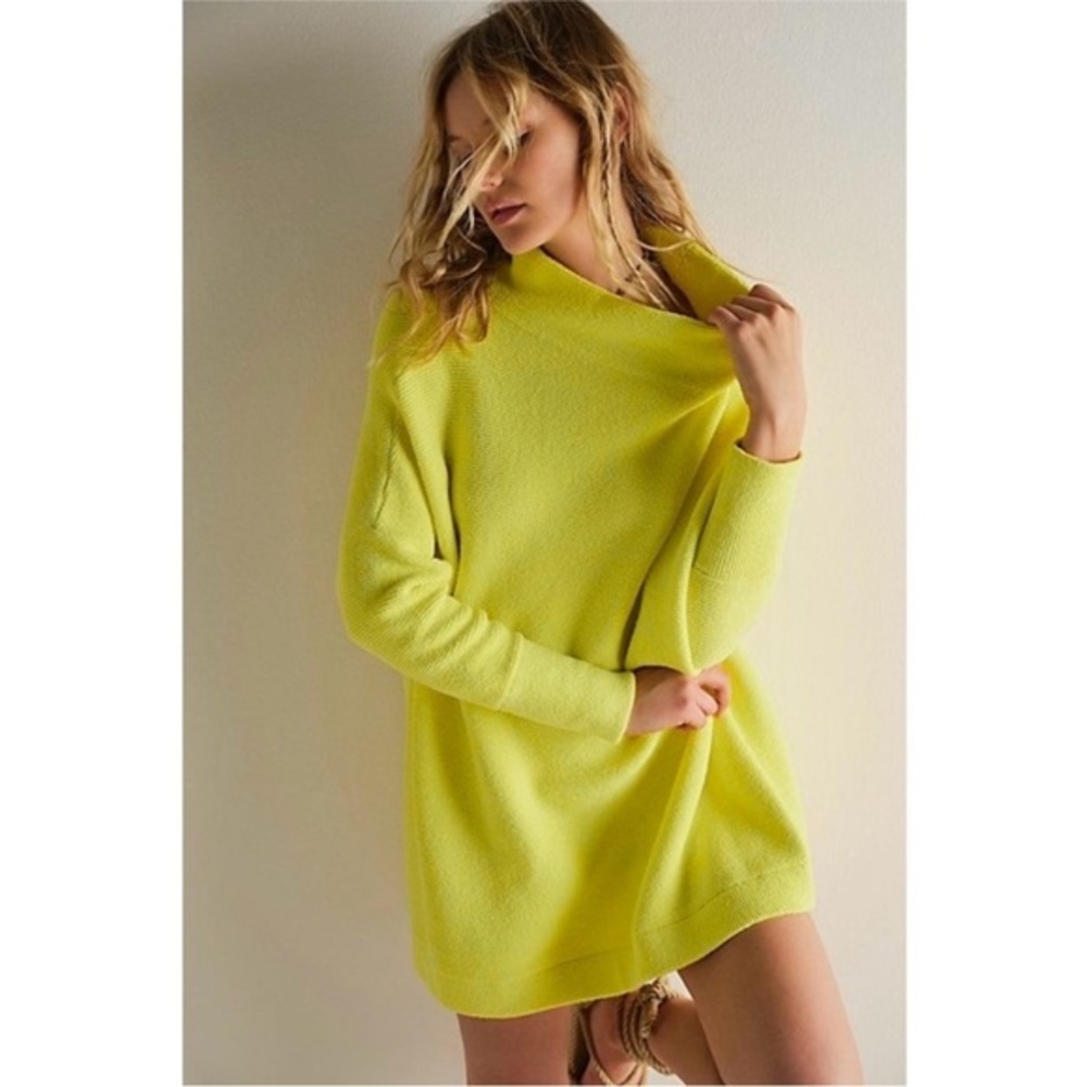 Free People Ottoman Slouchy Tunic Sweater Celery Green Oversized Size Small